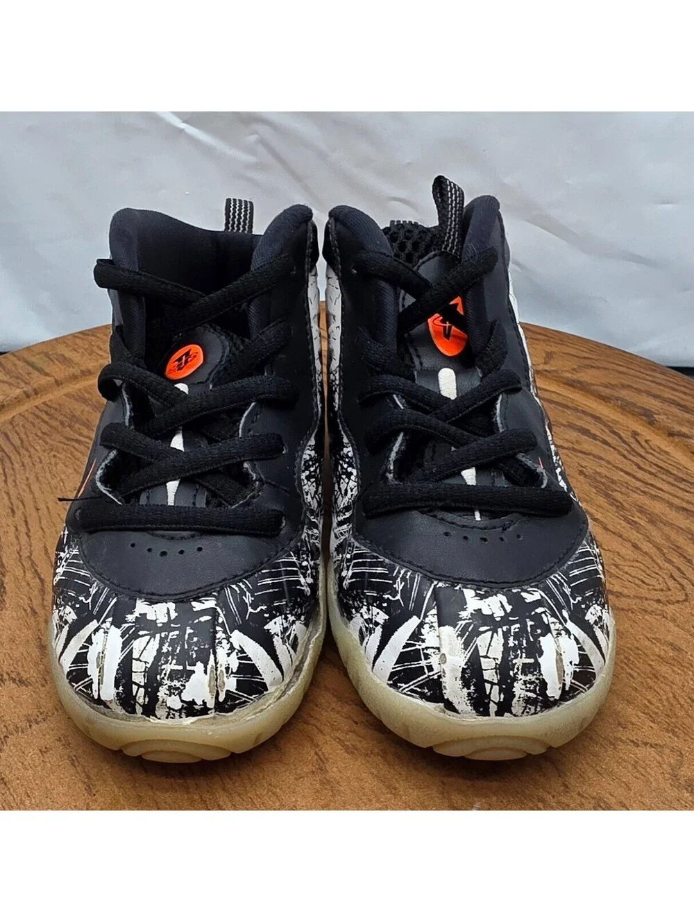 Nike little posite